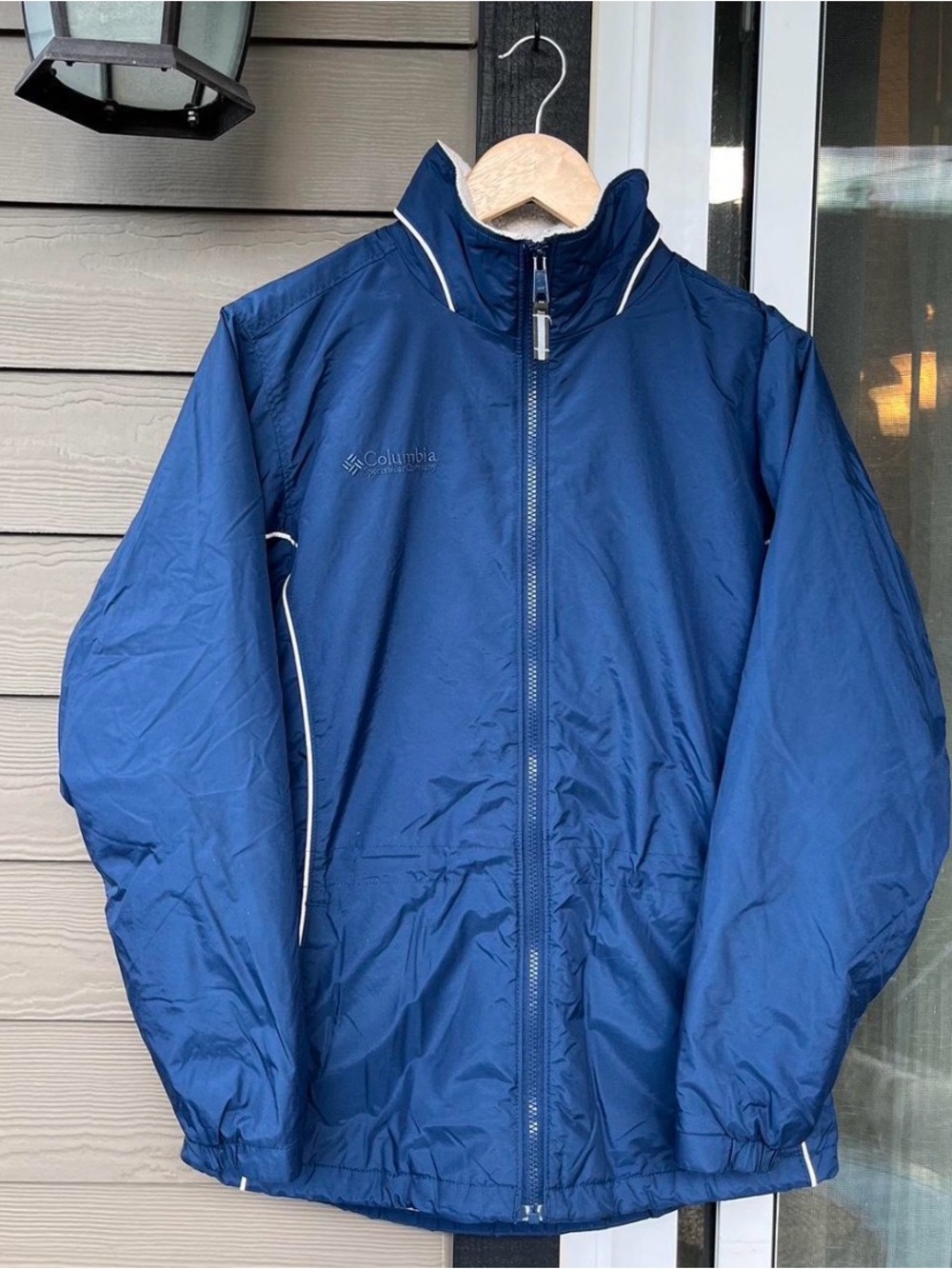 Columbia Men's Navy Blue Lightweight Jacket with White Piping